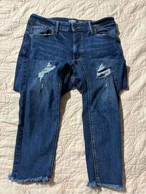 Old Navy women’s Skinny Ripped Dark Blue Jeans